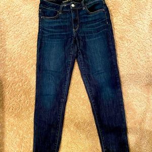 American Eagle jeans next level stretch size 6 short.
